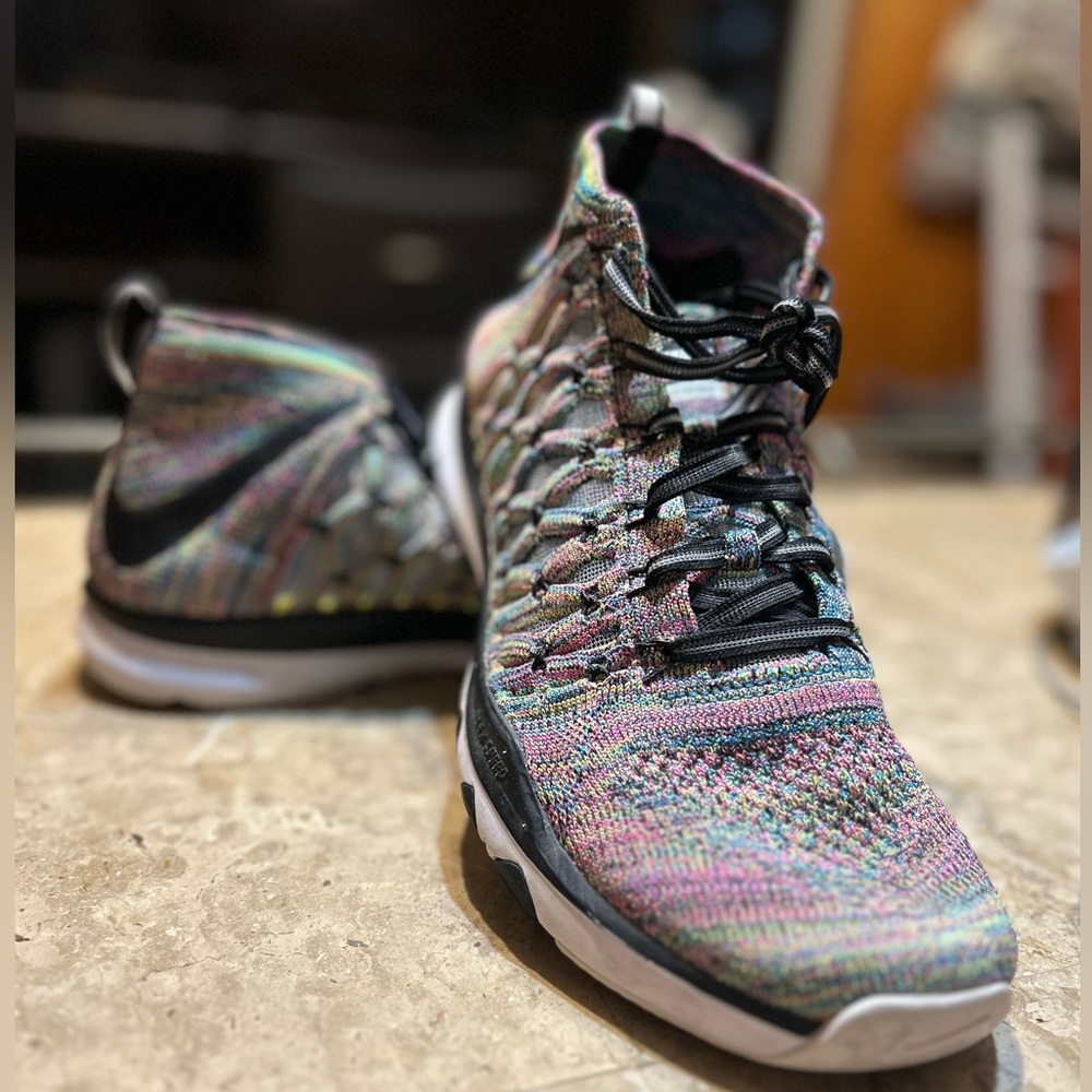 Nike mesh flex speed